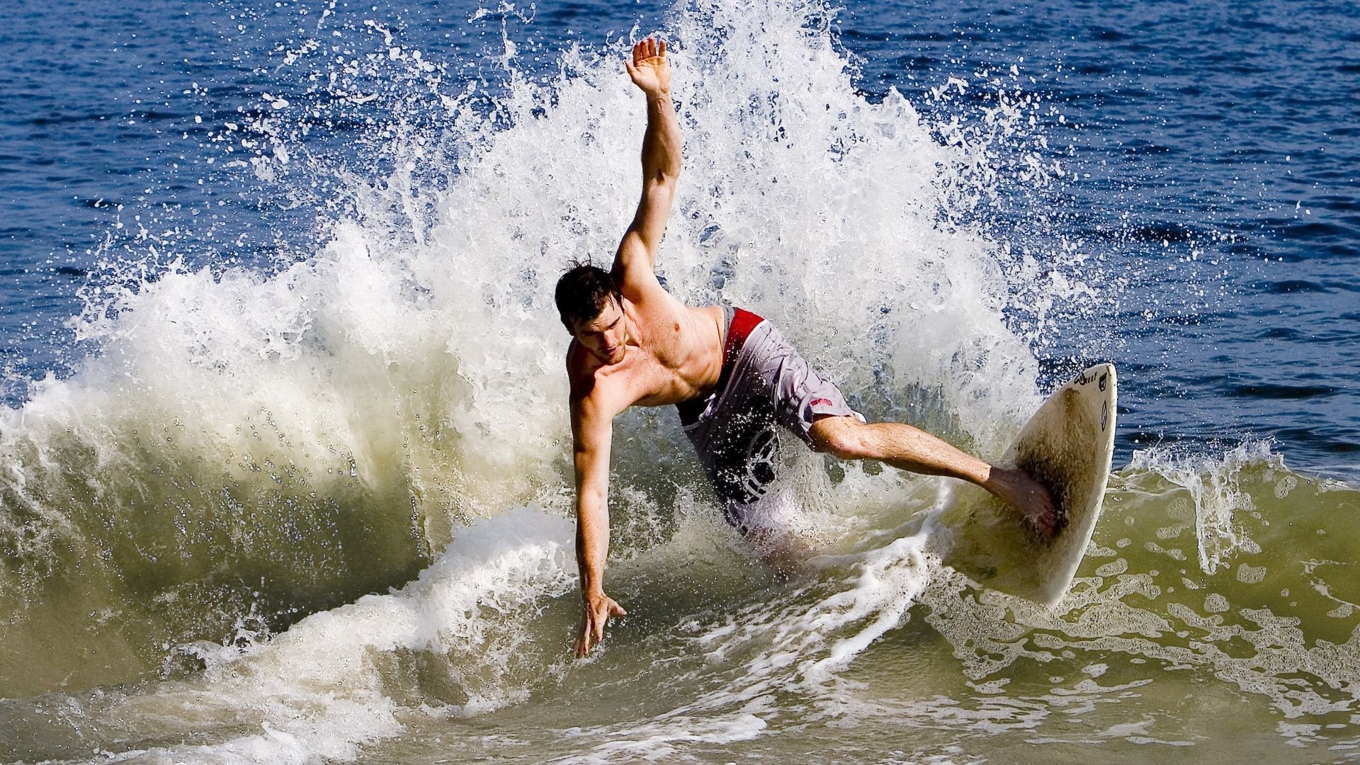 “东部新区定向越野赛:一场体能与脑力的双重较量”